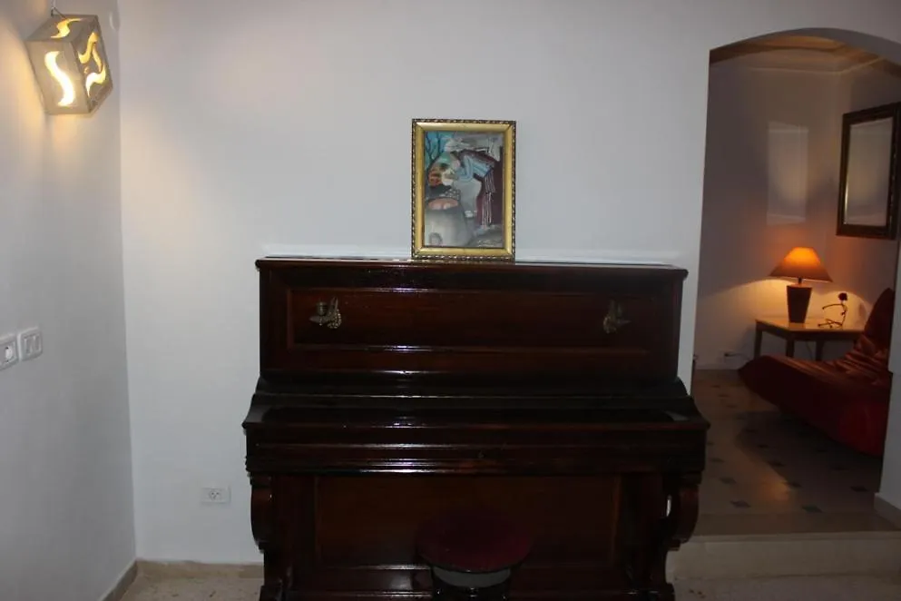 Апартаменты Appartement Alain Savary Тунис